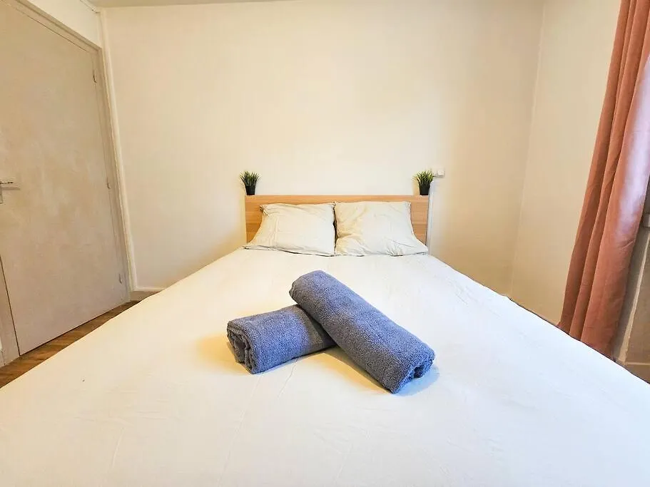 Le Bergson 3 Chambres Stationnement Gratuit Saint-Etienne  0*, Saint-Etienne (Loire) France